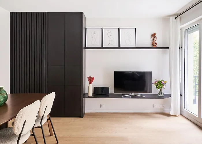Beautiful Near Eiffel Tower And Invalides Apartment Paris